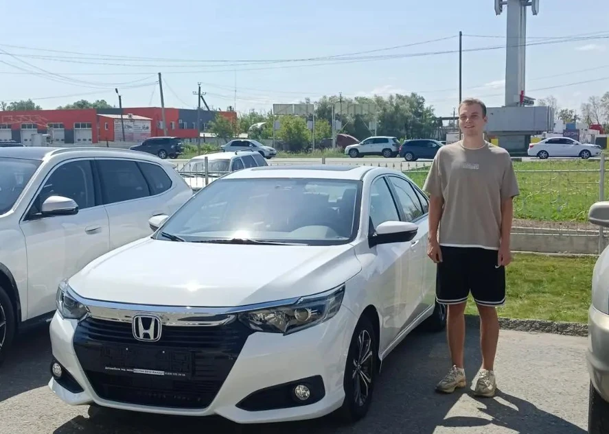 Выдан автомобиль HONDA CRIDER
клиенту из Омска.

Автомобиль прошел предпродажную подготовку.

1 315 