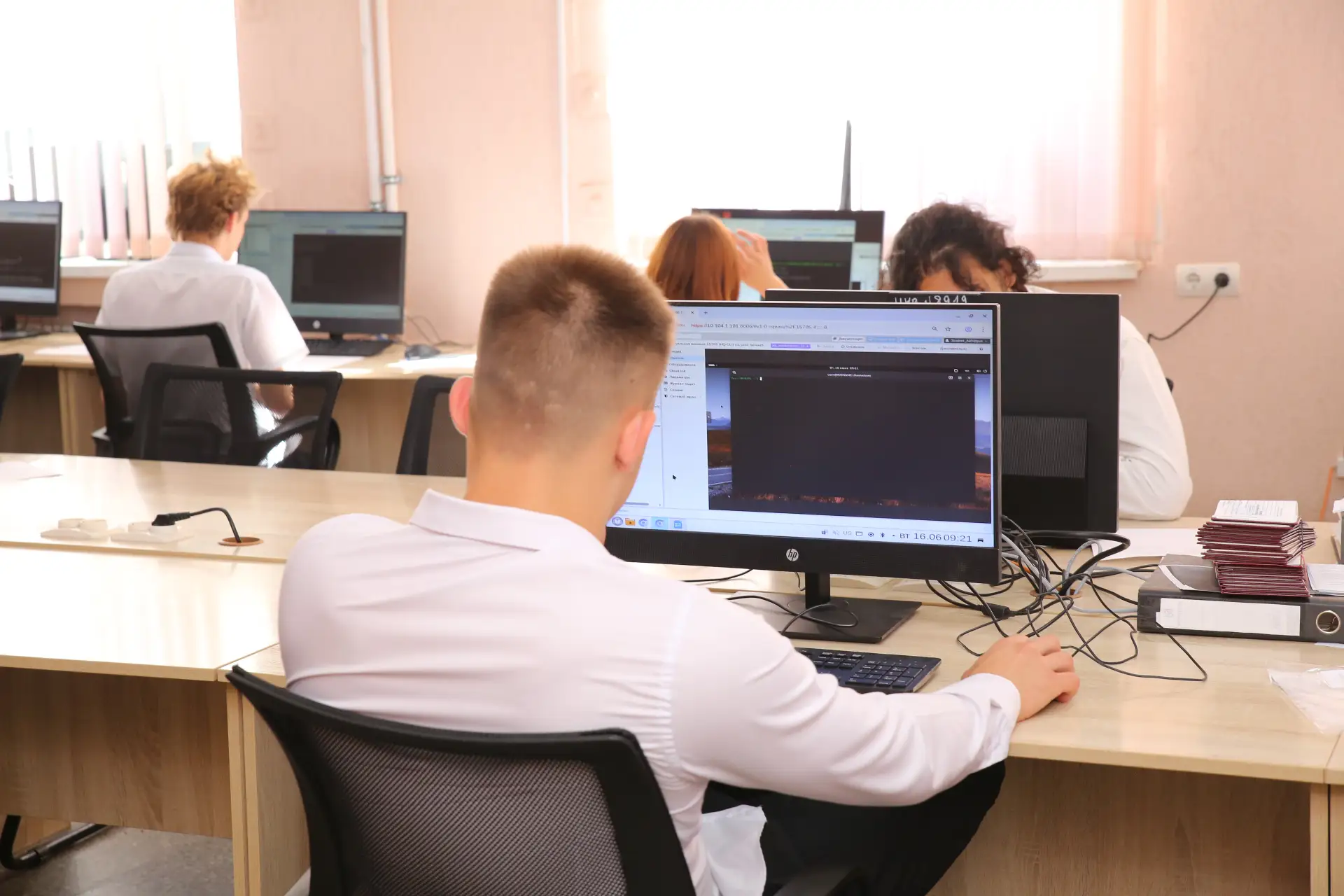 ДЕМОНСТРАЦИОННЫЙ ЭКЗАМЕН: СЕТЕВОЕ И СИСТЕМНОЕ АДМИНИСТРИРОВАНИЕ

📌 На базе ГБПОУ РО «РКСИ» в двух Ц