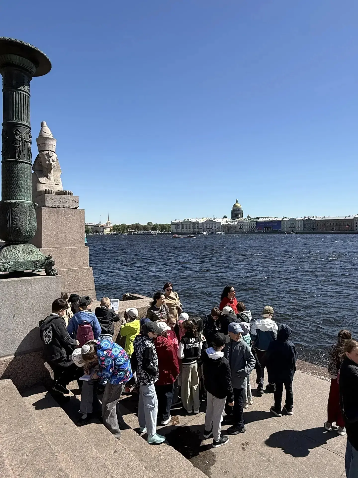 🇷🇺 В преддверии Дня города лицеисты прикоснулись к легендам Северной столицы  Сегодня, 25 мая, накан