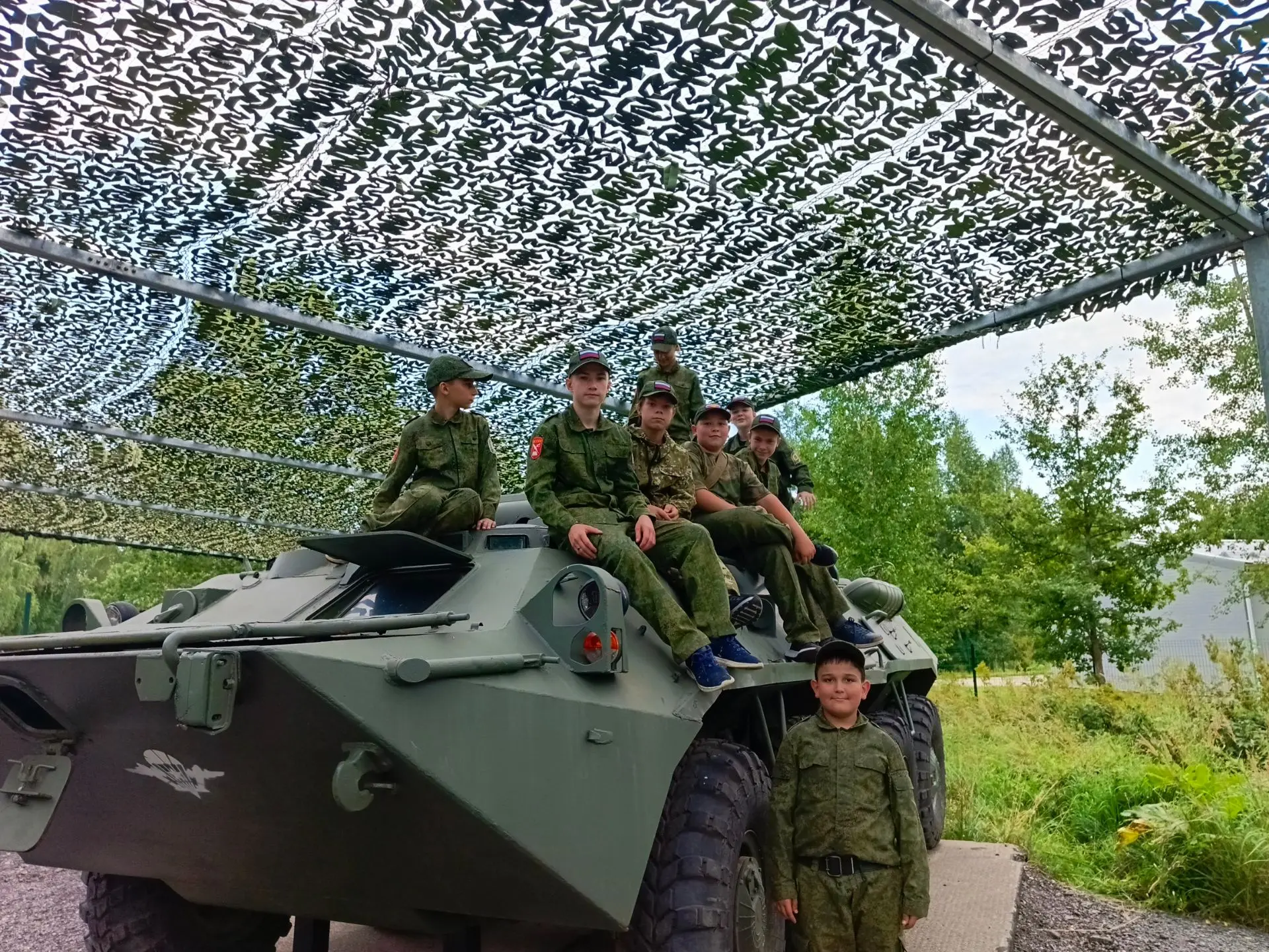 В рамках учений казачества Удомли, казаки МБОУ Сиговская СОШ проходят обучение на одном...
