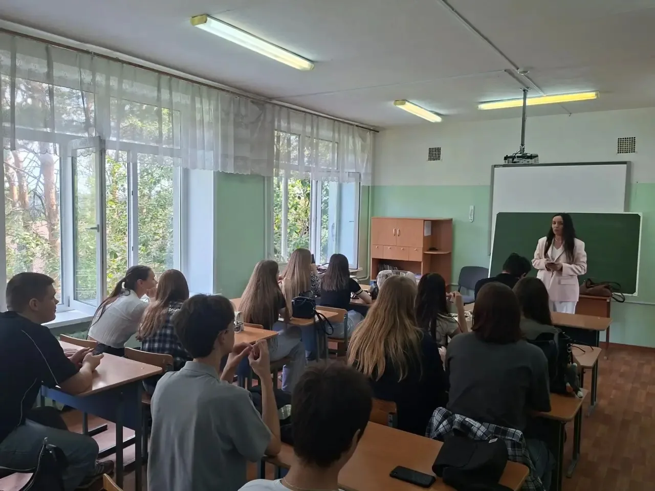 🎓 Центр карьеры ДТК на связи с выпускниками!