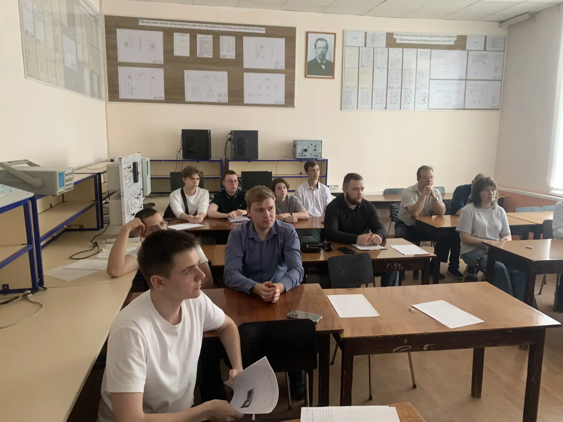 Завершилась работа конференции "Радиоэлектроника: Проблемы и перспективы развития", которая охватила