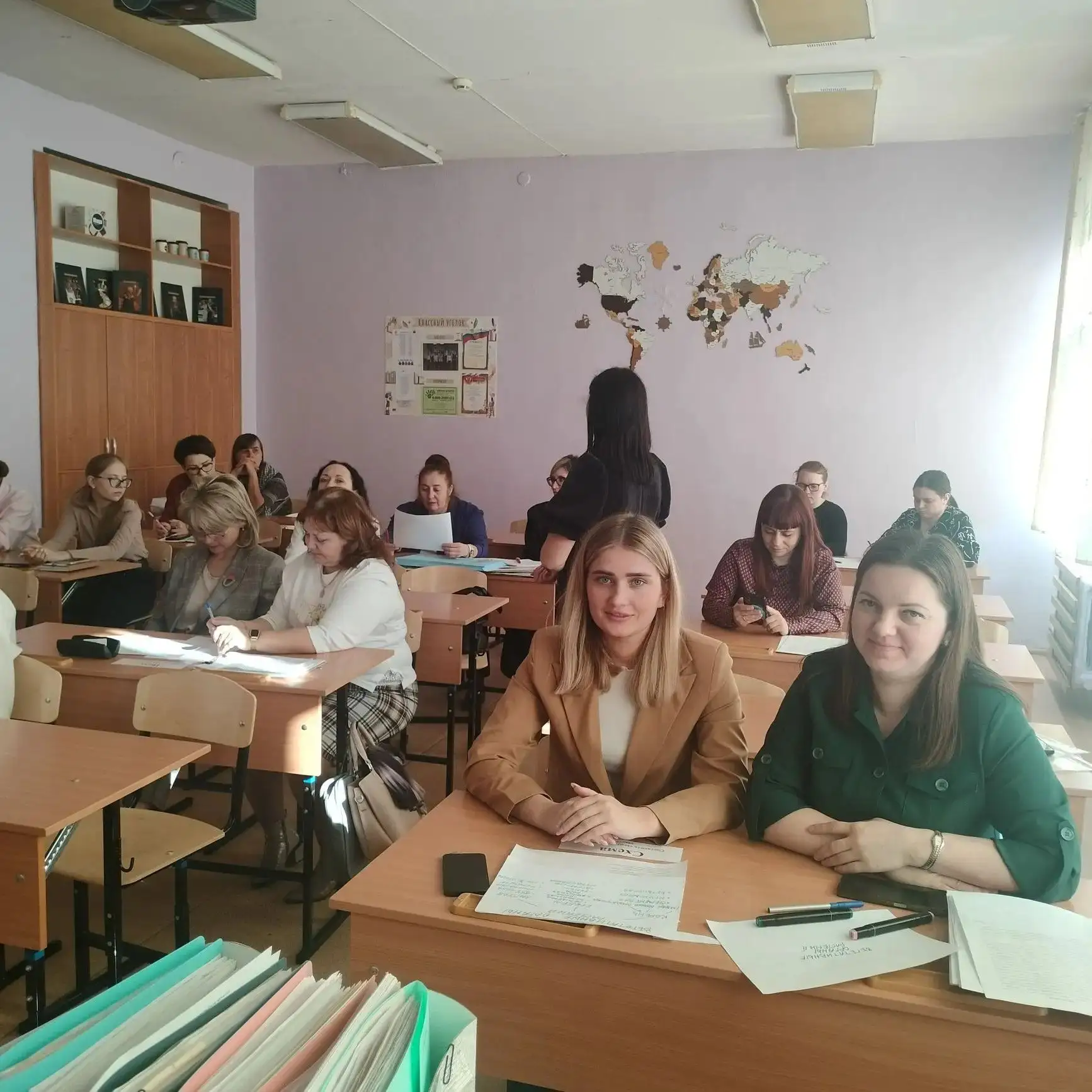 Педагоги МБОУ «СОШ № 169» приняли участие в городском фестивале инновационных педагогич...