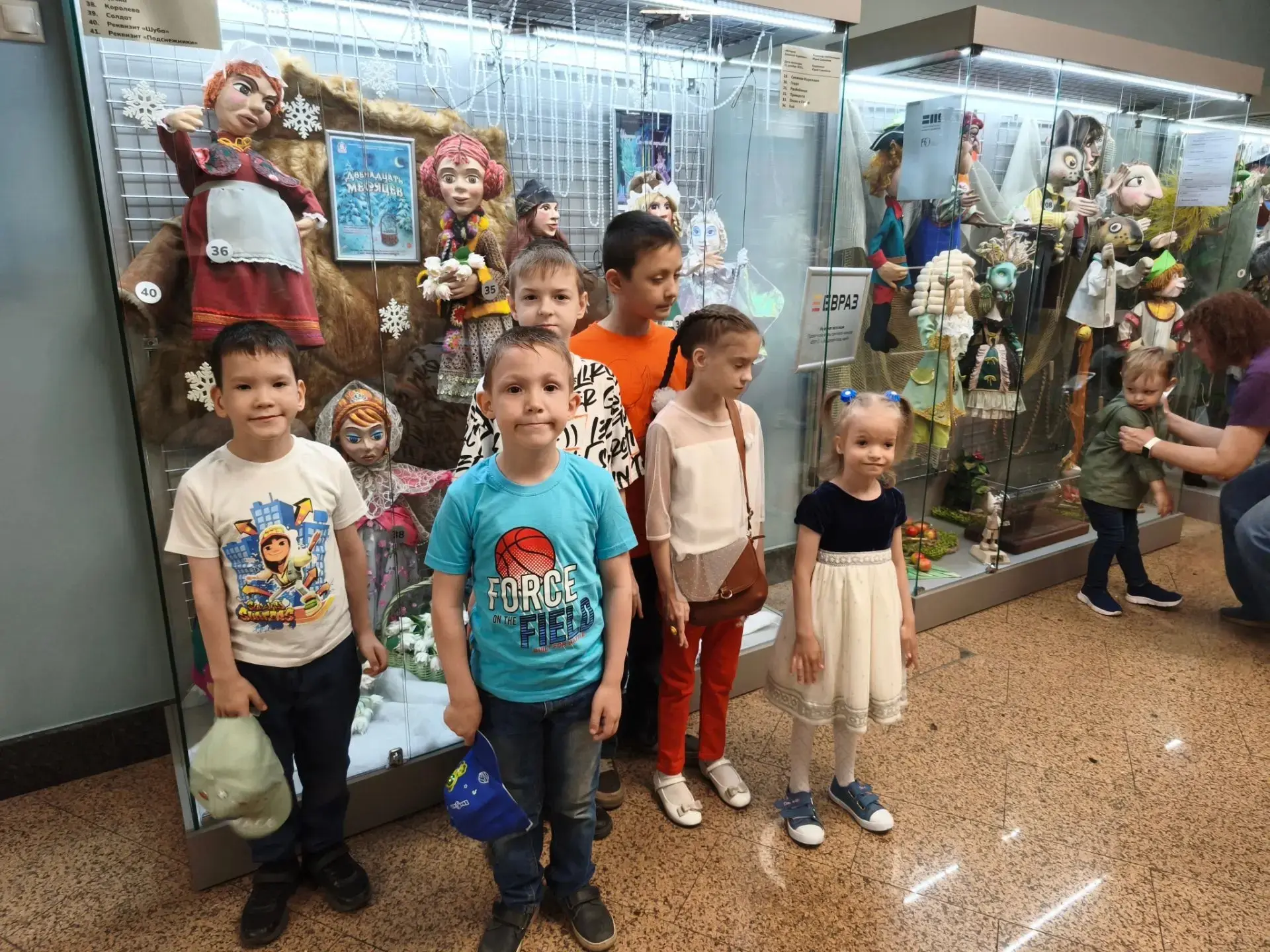 🌟Для самых юных жителей нашего дома распахнулись двери волшебного мира кукольного театра "Сказ"! Ре