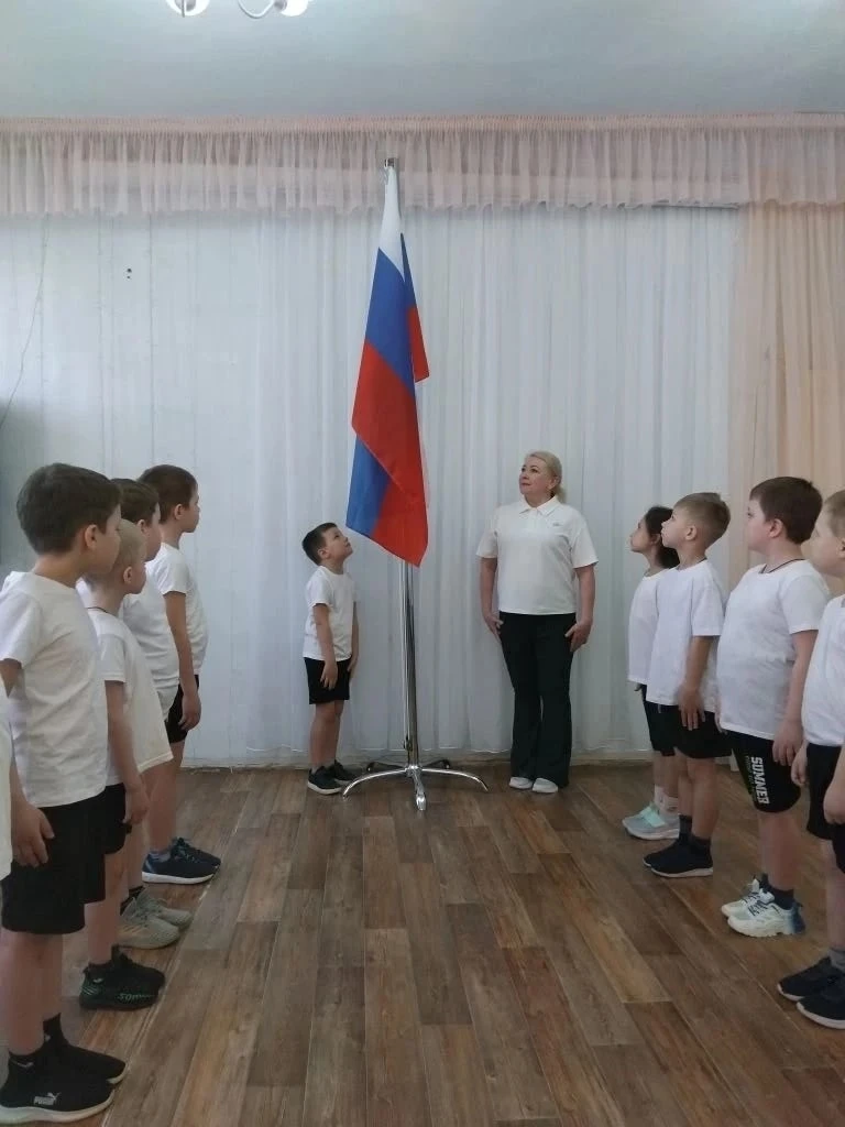Еженедельная церемония поднятия флага РФ 🇷🇺