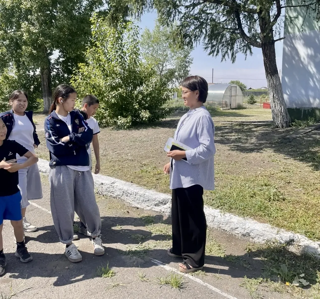 Профилактические выездные работы в детские лагеря: 

В детский оздоровительный лагерь «Ушарики» врач