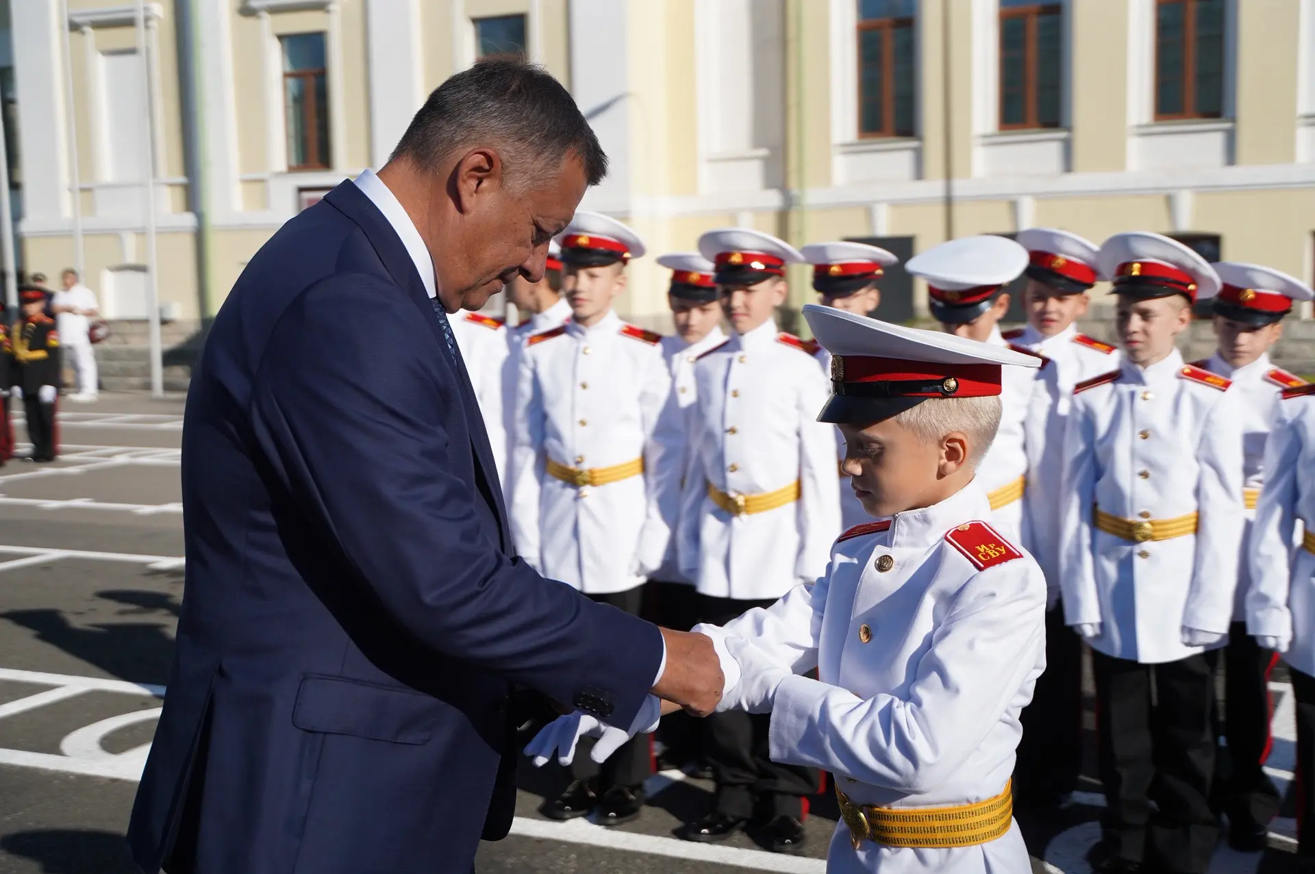 Первокурсников Иркутского суворовского военного училища посвятили в суворовцы