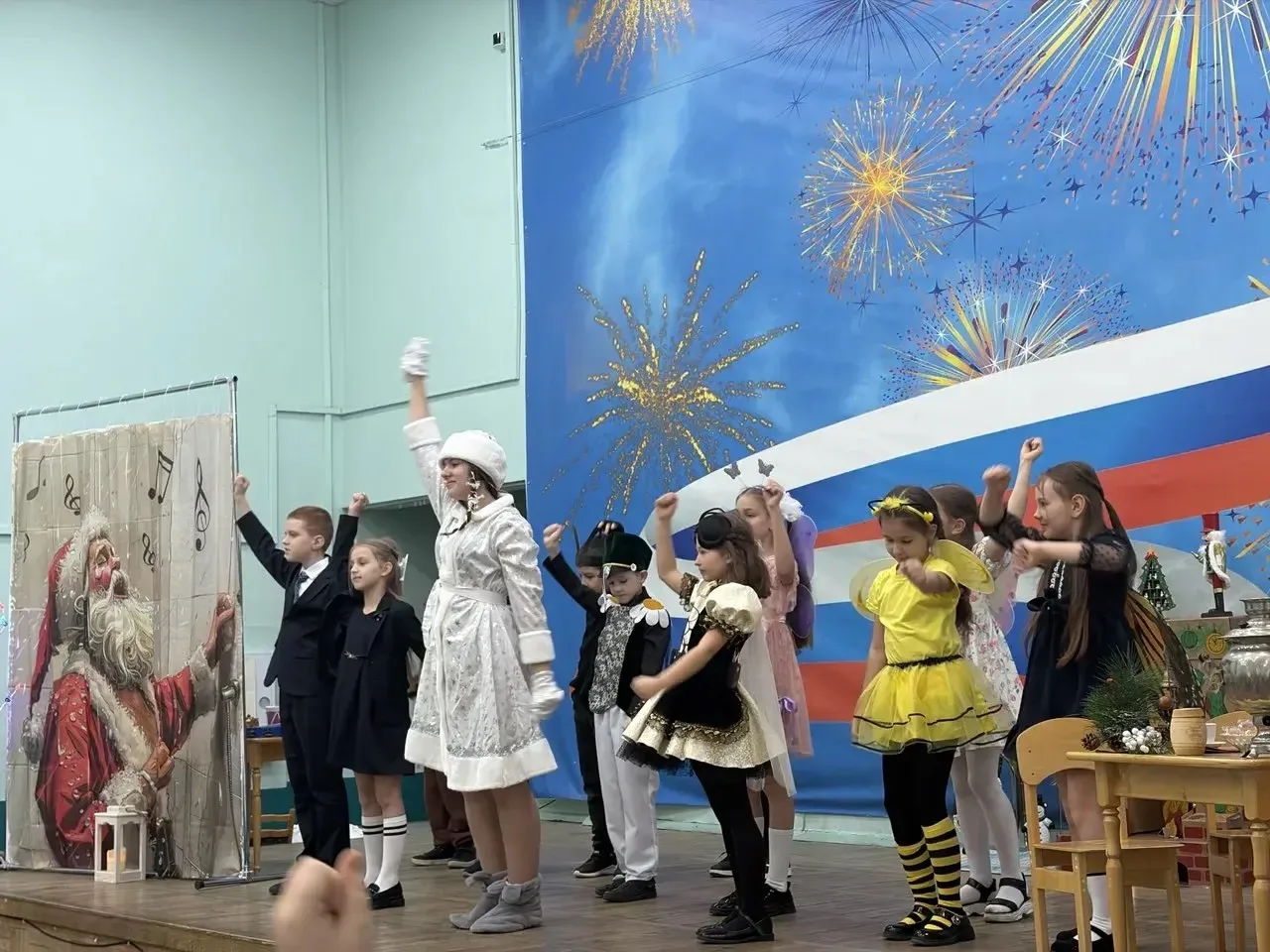 🎉✨ Волшебный мюзикл от 2 «А» и 10 «А» классов! ✨🎉  Наши талантливые ребята подготовили  мюзикл «В го