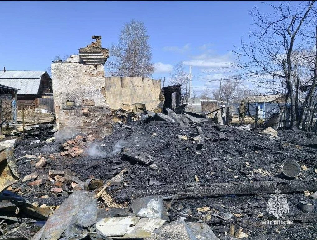 В посёлке Горин Хабаровского края произошёл трагический случай — мужчина погиб в результате пожара. 