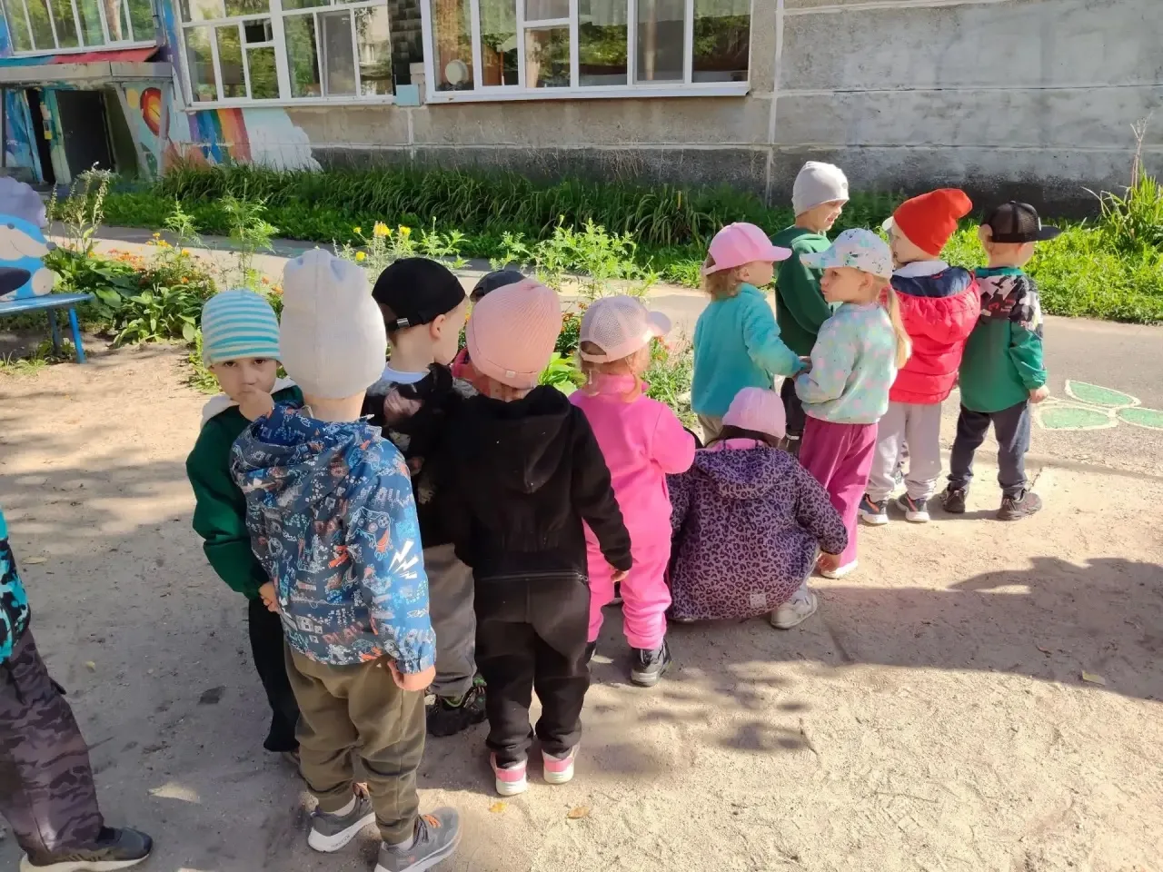 🌸 **Маленькие чудеса на прогулке!** 🌸