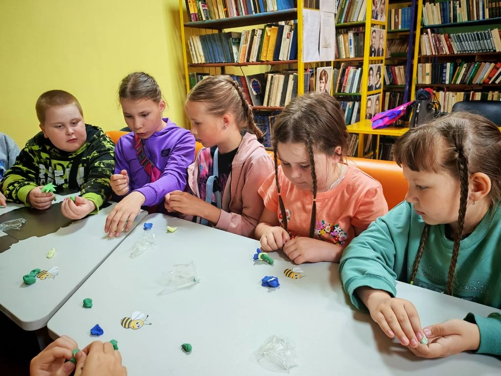 Несколько интересных фактов о пчёлах: