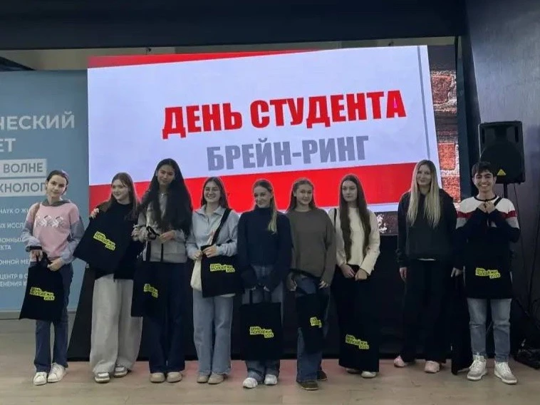 Татьянин день и день российского студенчества! 🎉👩🏻‍🎓🧑‍🎓  25 января  1755 года императрица Елизавета 
