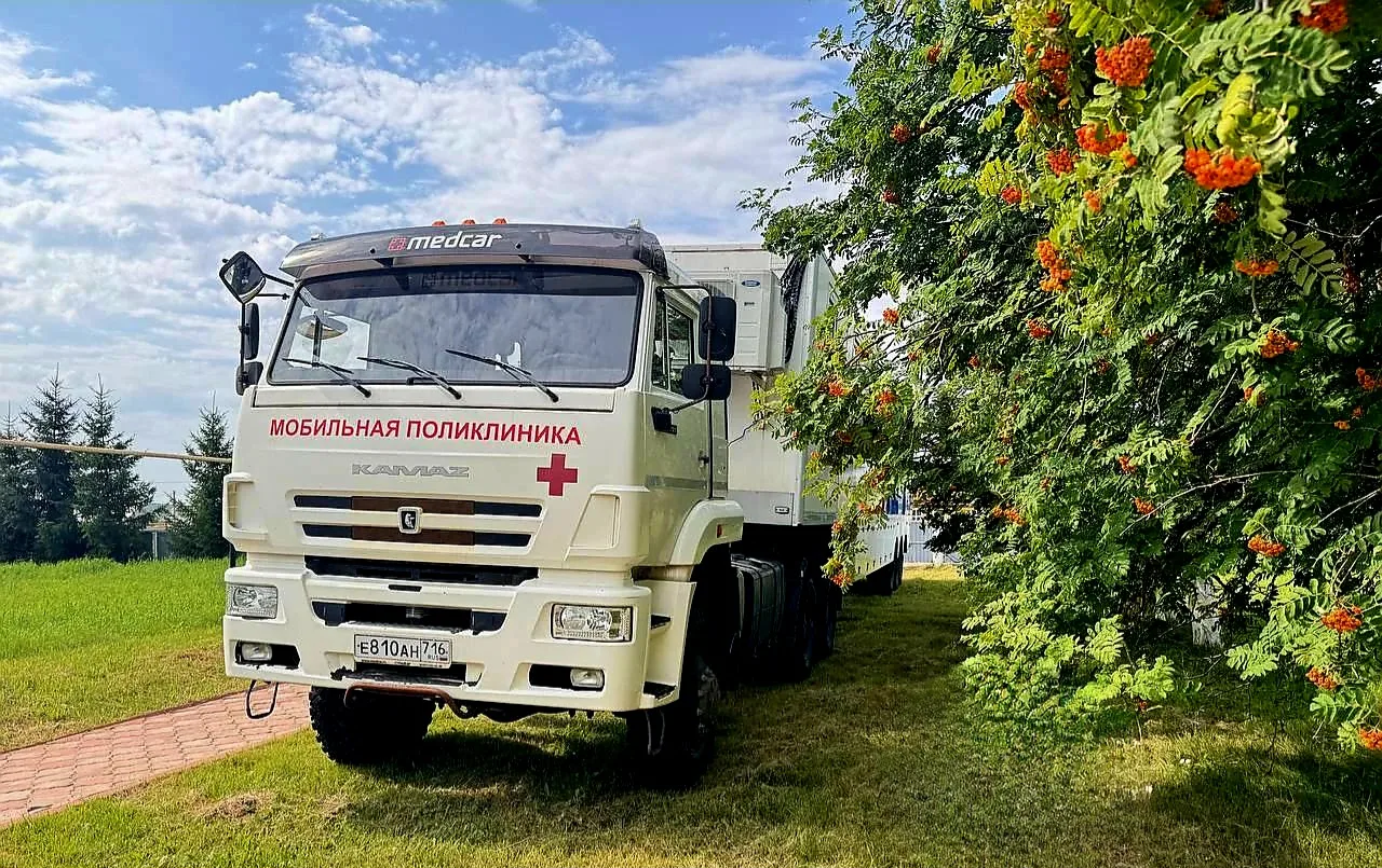 🚑 На этой неделе мобильная поликлиника Городской больницы №5 работает в селе Старое Байсарово Актан