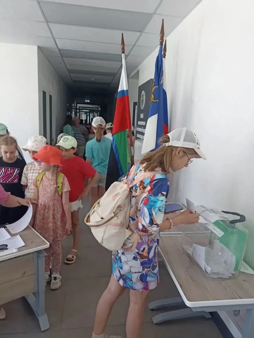 🗳️ Выборы— шаг в будущее

С целью знакомства подростков с основами избирательного права и избирател