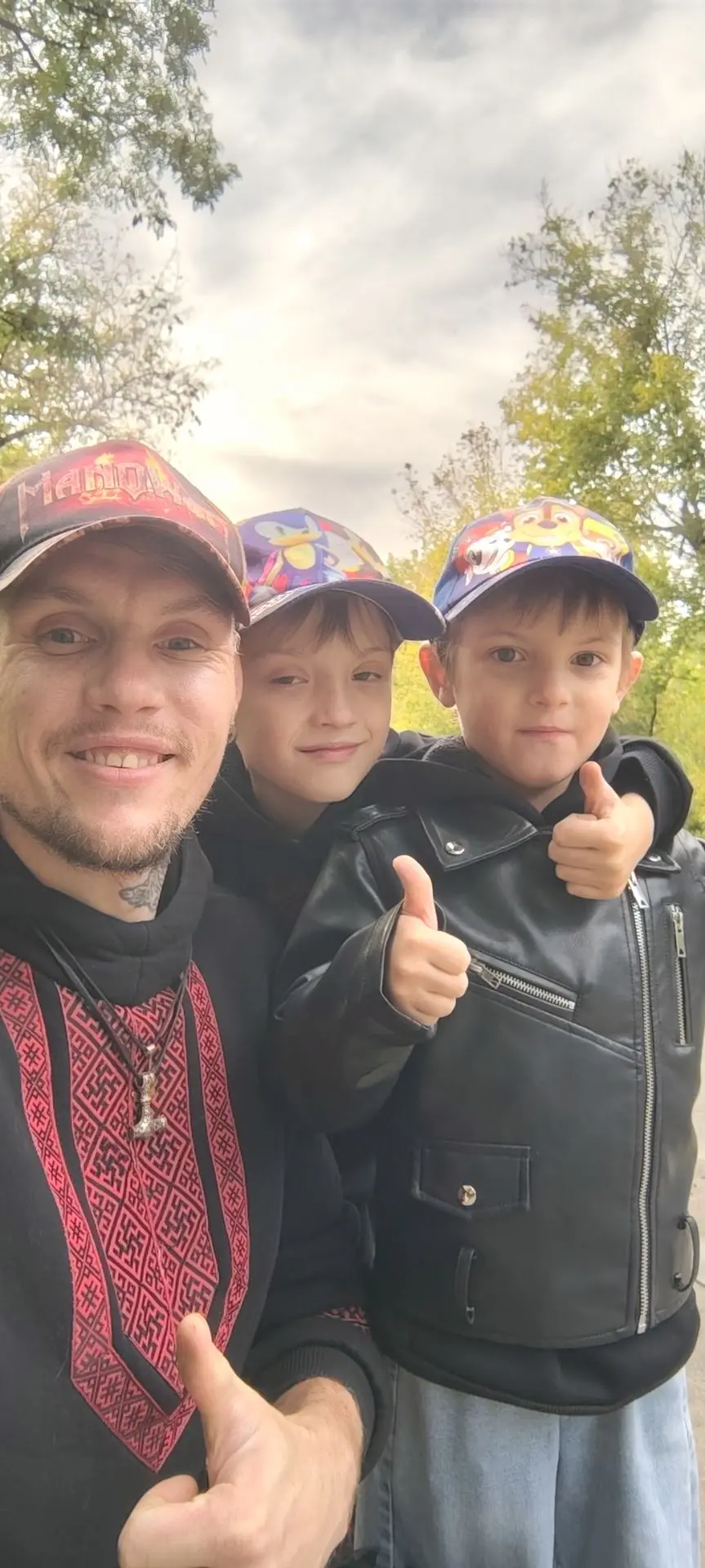 Всё отлично друзья.  Живите и дишите вместе с  Вселенной. 😊🍁☀️👍