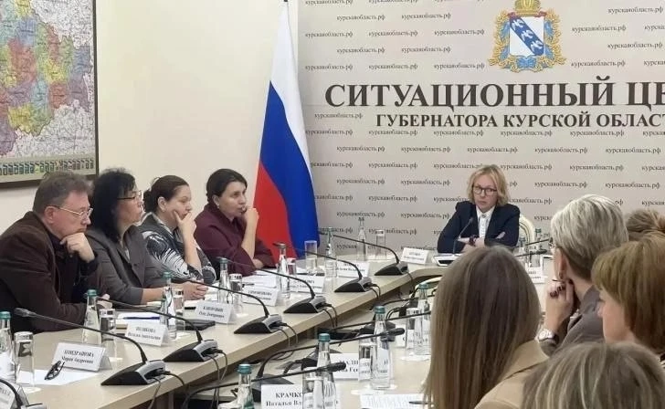 Треть учителей Курской области считают, что бумажной работы стало меньше
