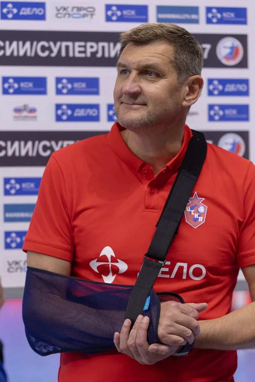 👀 Но самый яркий пресс-подход нового сезона пока у Олега Ходькова. От рулевого ЦСКА по...