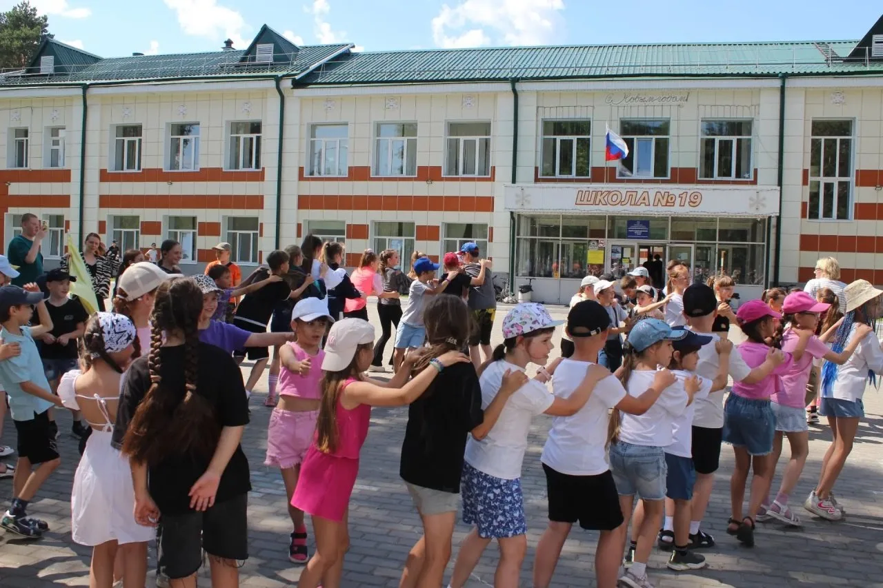 А куда вчера пропали?! 

Мы не пропадали, просто с друзьями отдыхали ☀️

Плато «Дружбы и единства» —
