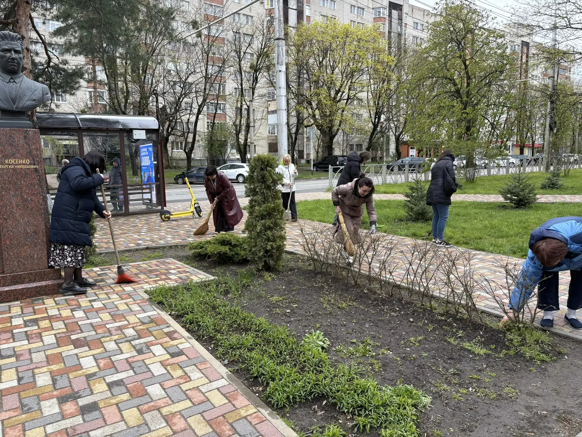 🌤Что нам снег, что нам зной, ☔Что нам дождик проливной, ✨Когда мои друзья со мной!  🌦Несмотря на кап