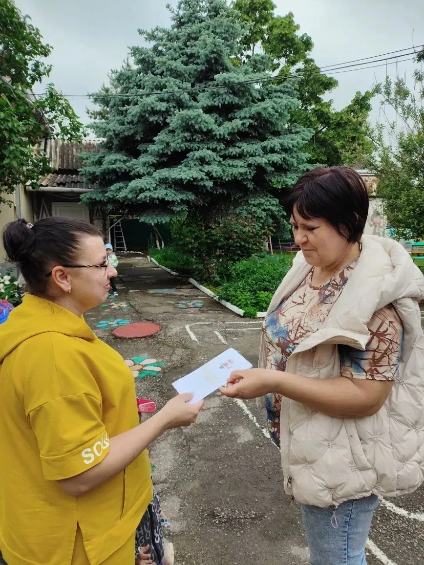 В детском саду, в целях профилактики детского дорожно-транспортного травматизма с  18 п...
