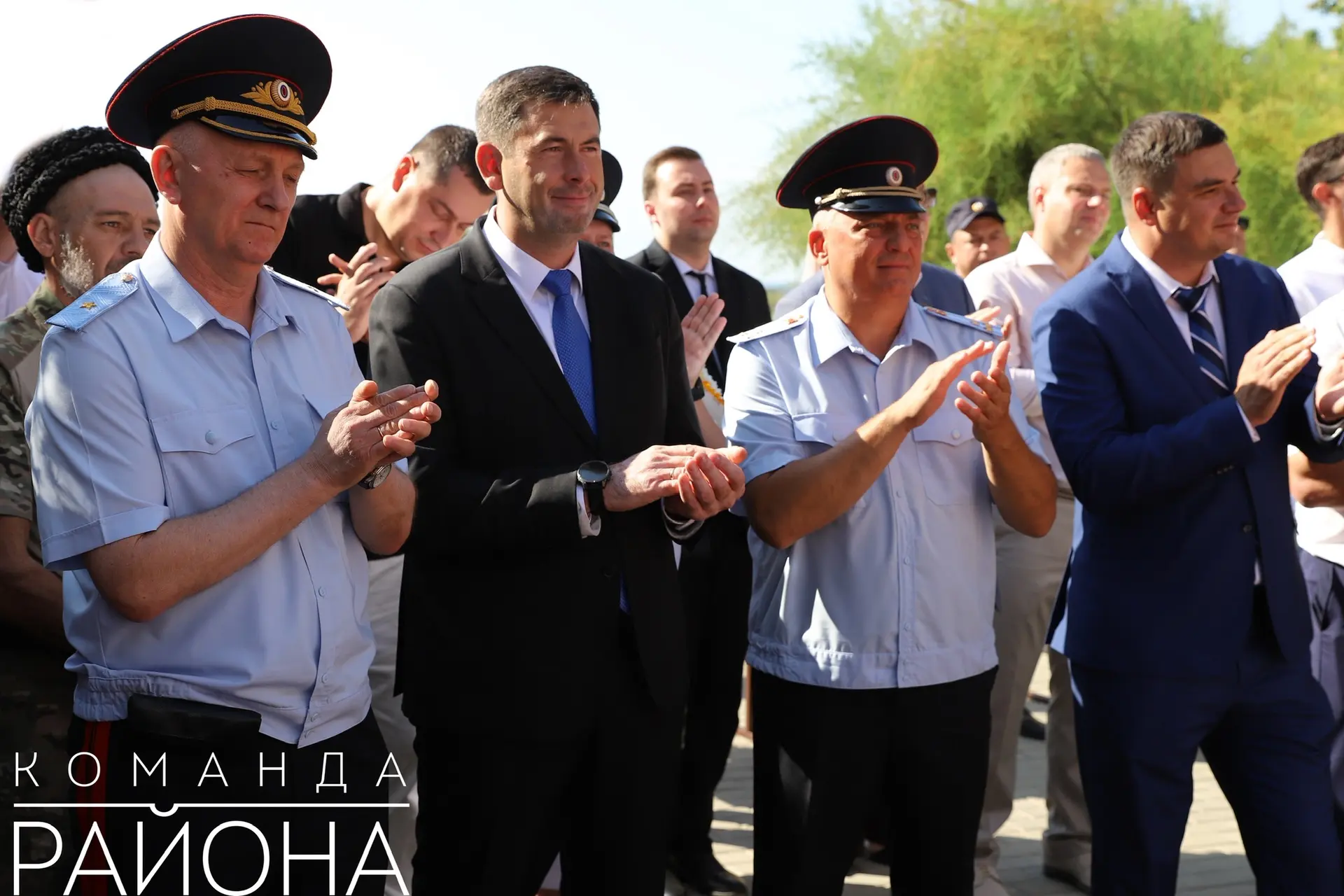 🔔 Сегодня посетил еще одну торжественную линейку, посвященную Дню знаний, — в гимназии...
