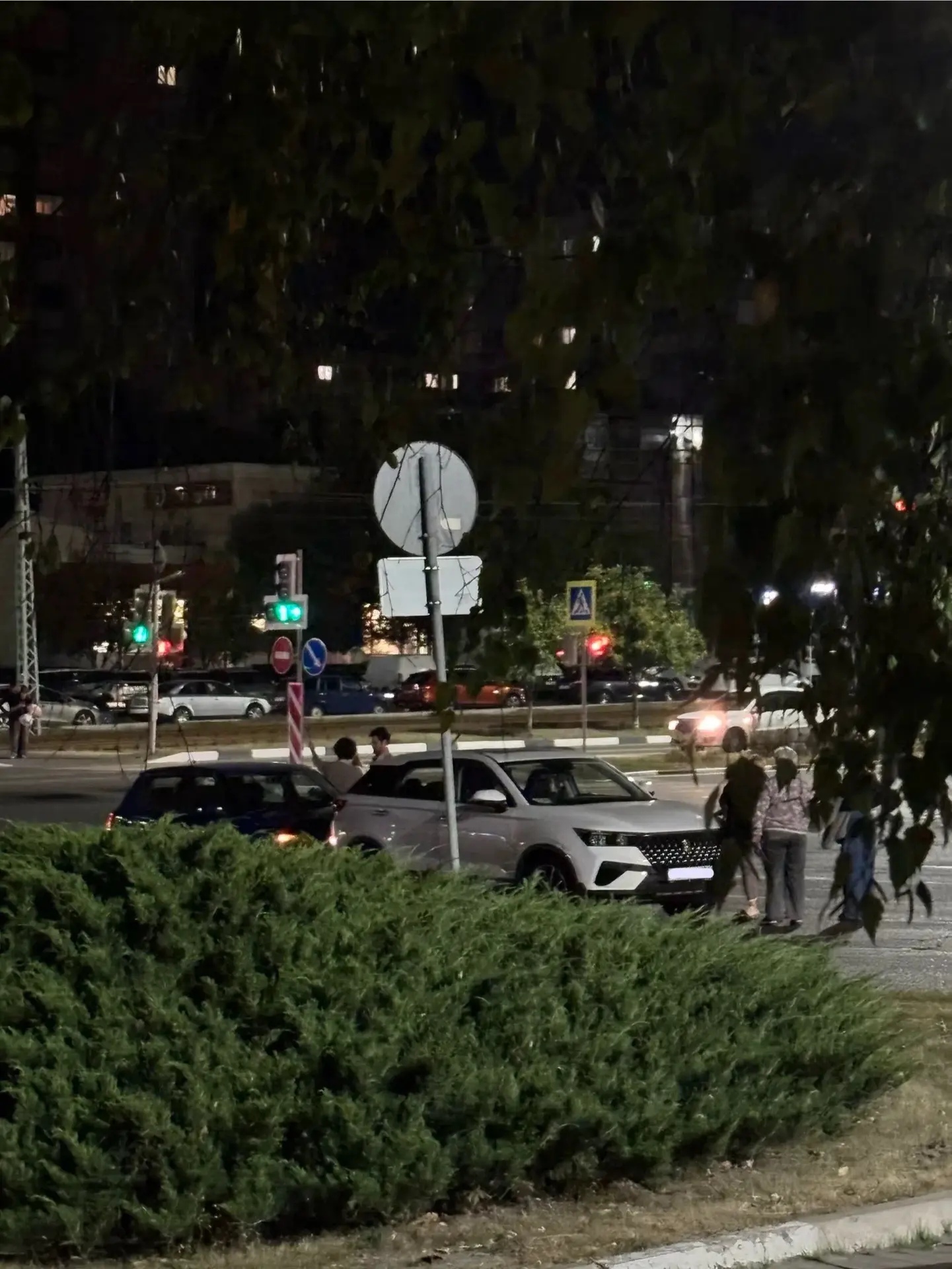 ДТП напротив детской поликлиники, новый город.