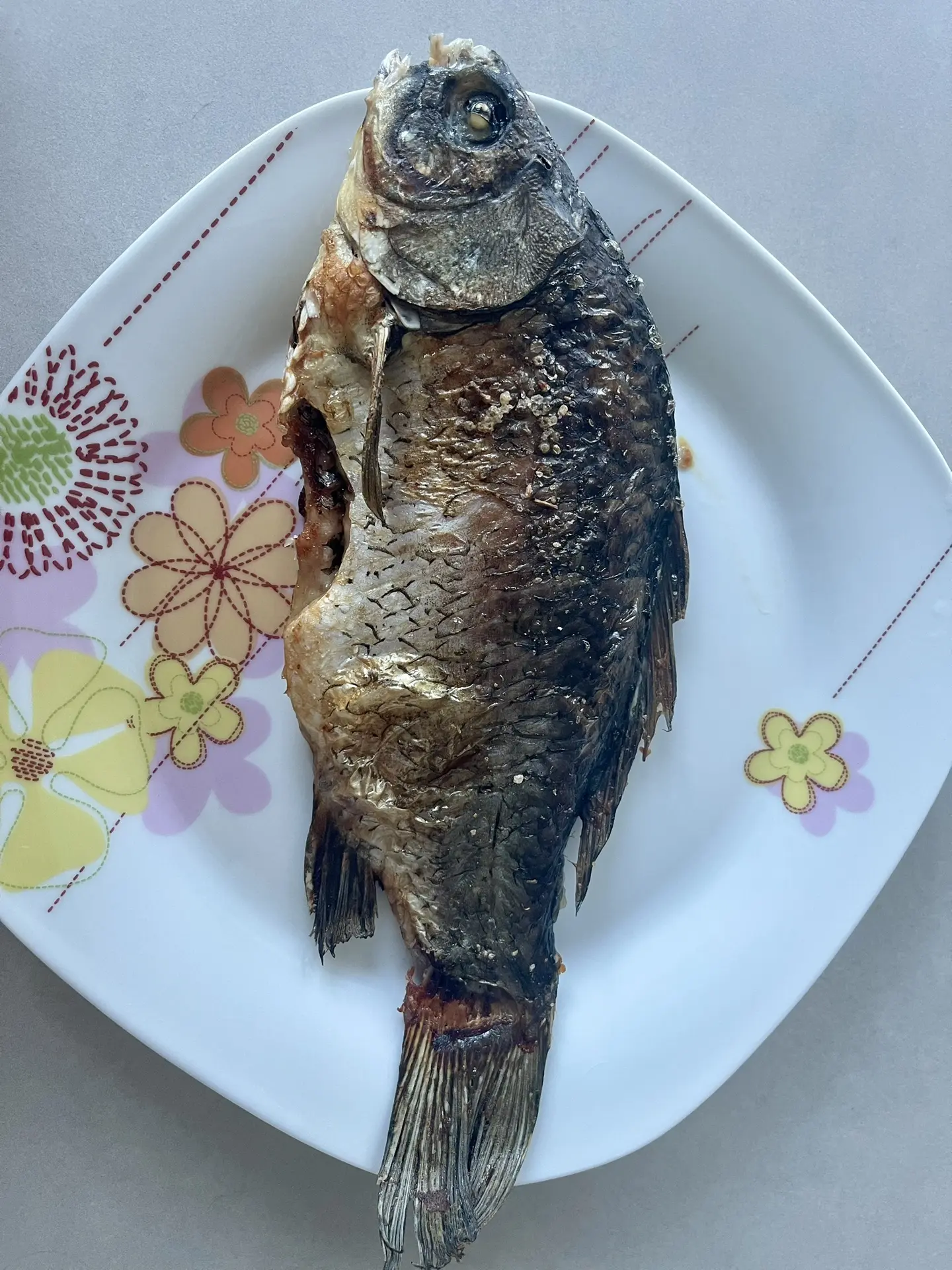 Нашла в морозилке последнего карася 😍