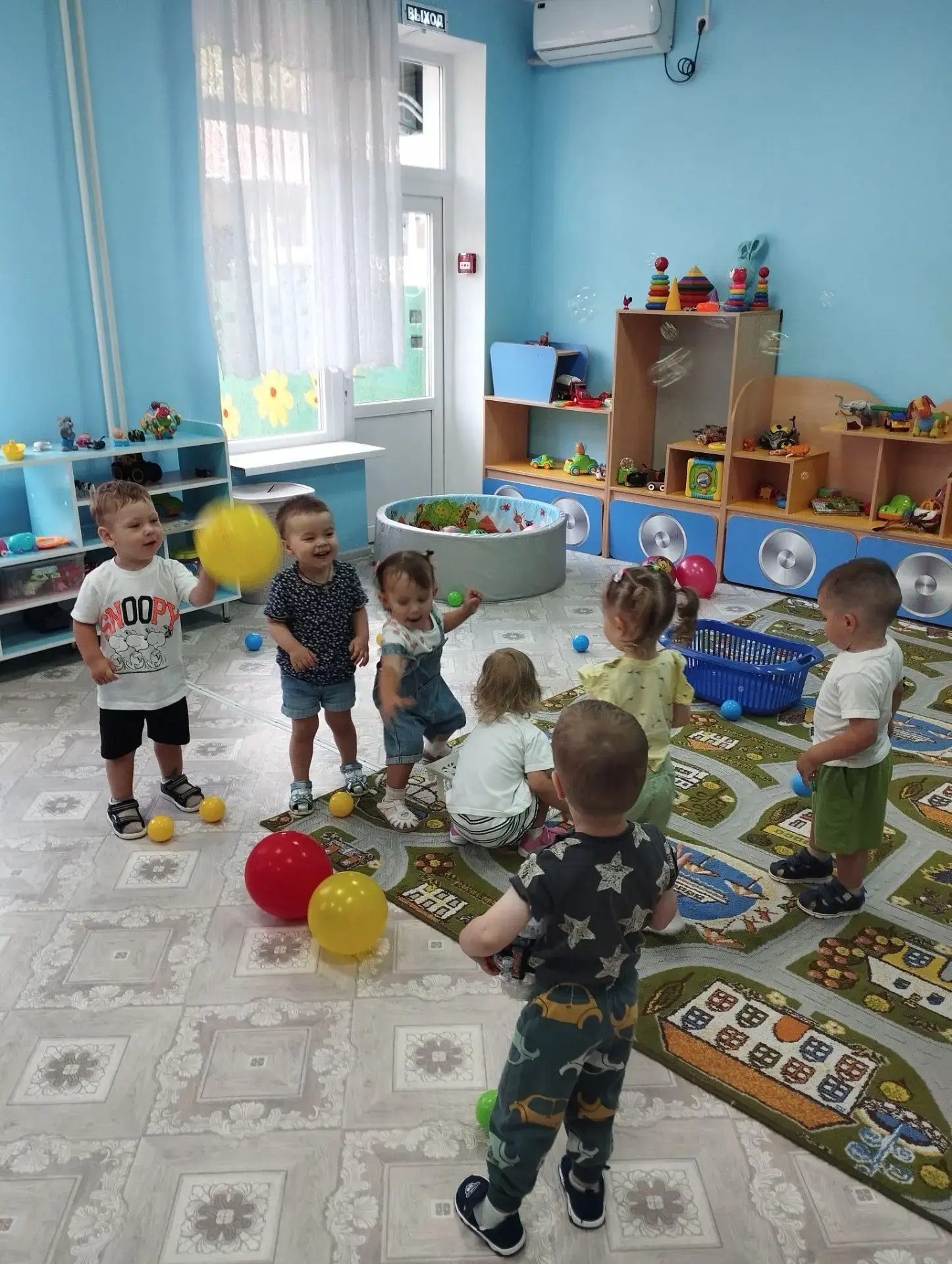 🤗 Первые дни в детском саду — волнительное время и для малышей, и для родителей. В ясе...