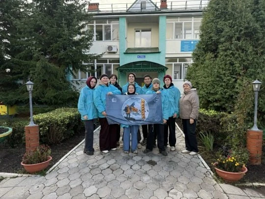 🌱 В интернате высадили деревья в рамках акции «Зелёная забота»