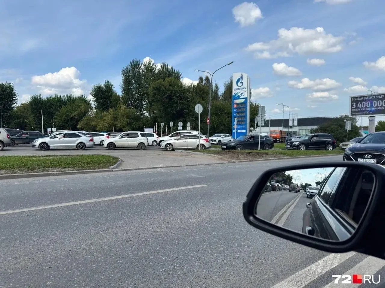 На тюменских заправках опять выстроились очереди