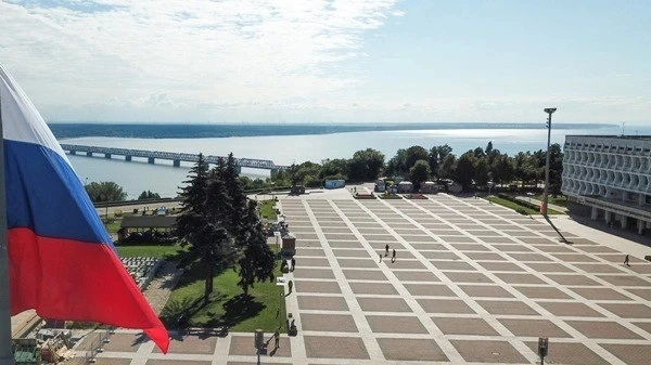 Дорогие ульяновцы! Коллектив Городского центра по благоустройству и озеленению поздравляет вас с Дне