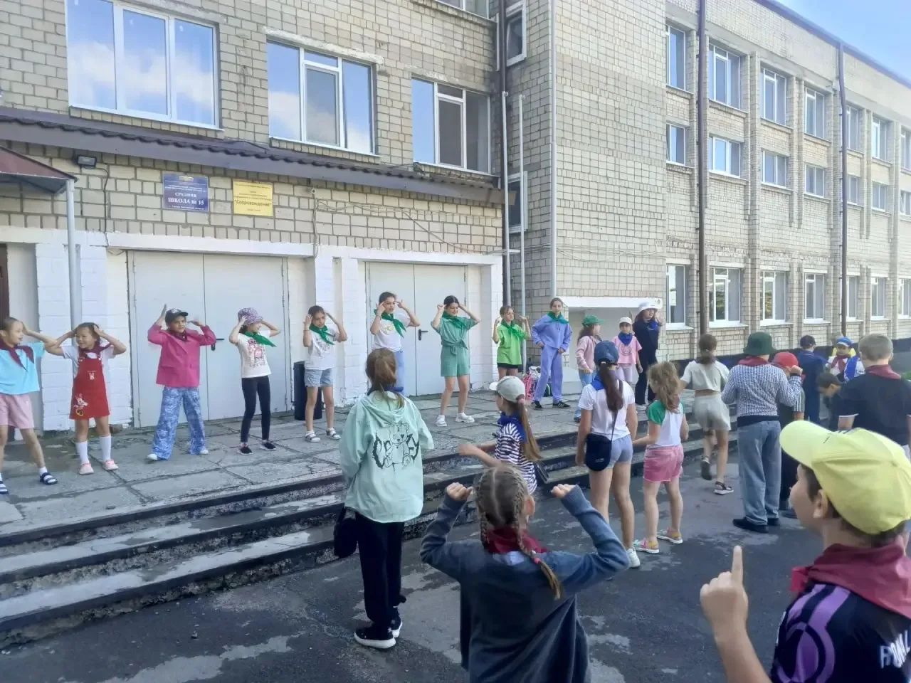 Тринадцатый день в пришкольном летнем лагере «Планета здоровья» прошел активно, весело и с пользой д