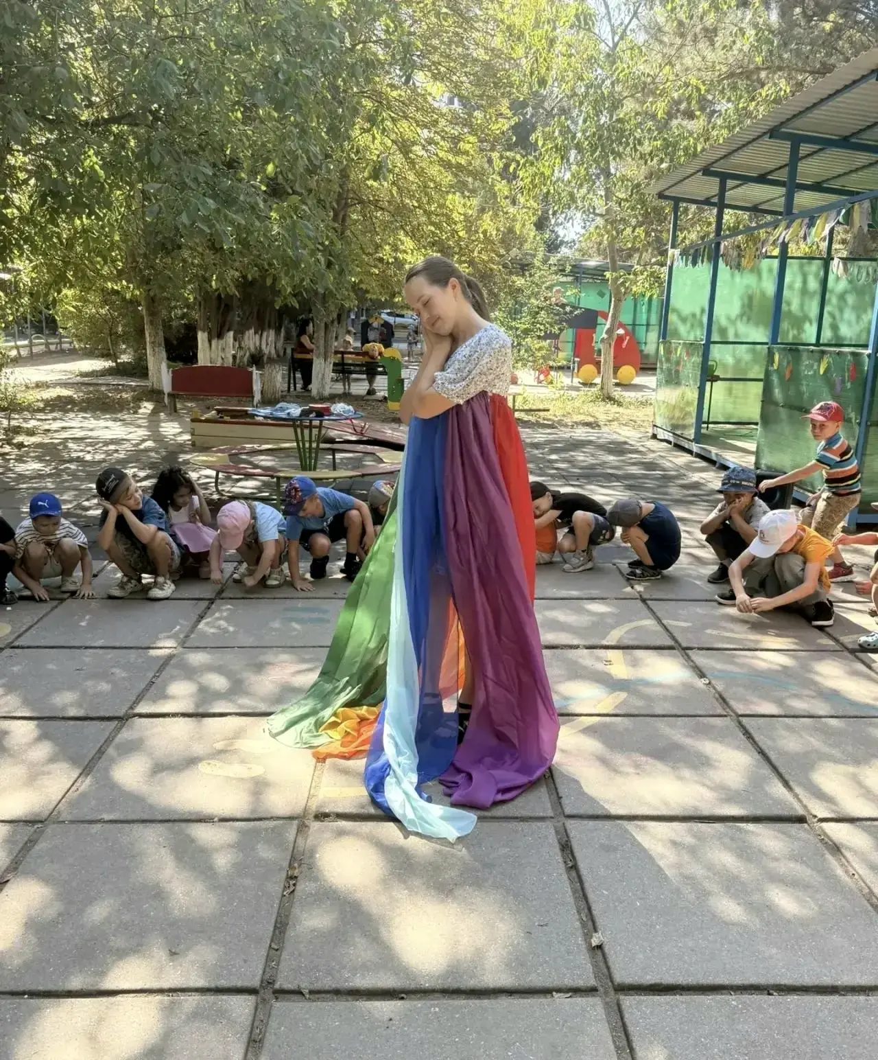 🌈 В гостях у Радуги: яркий день в нашем детском саду!