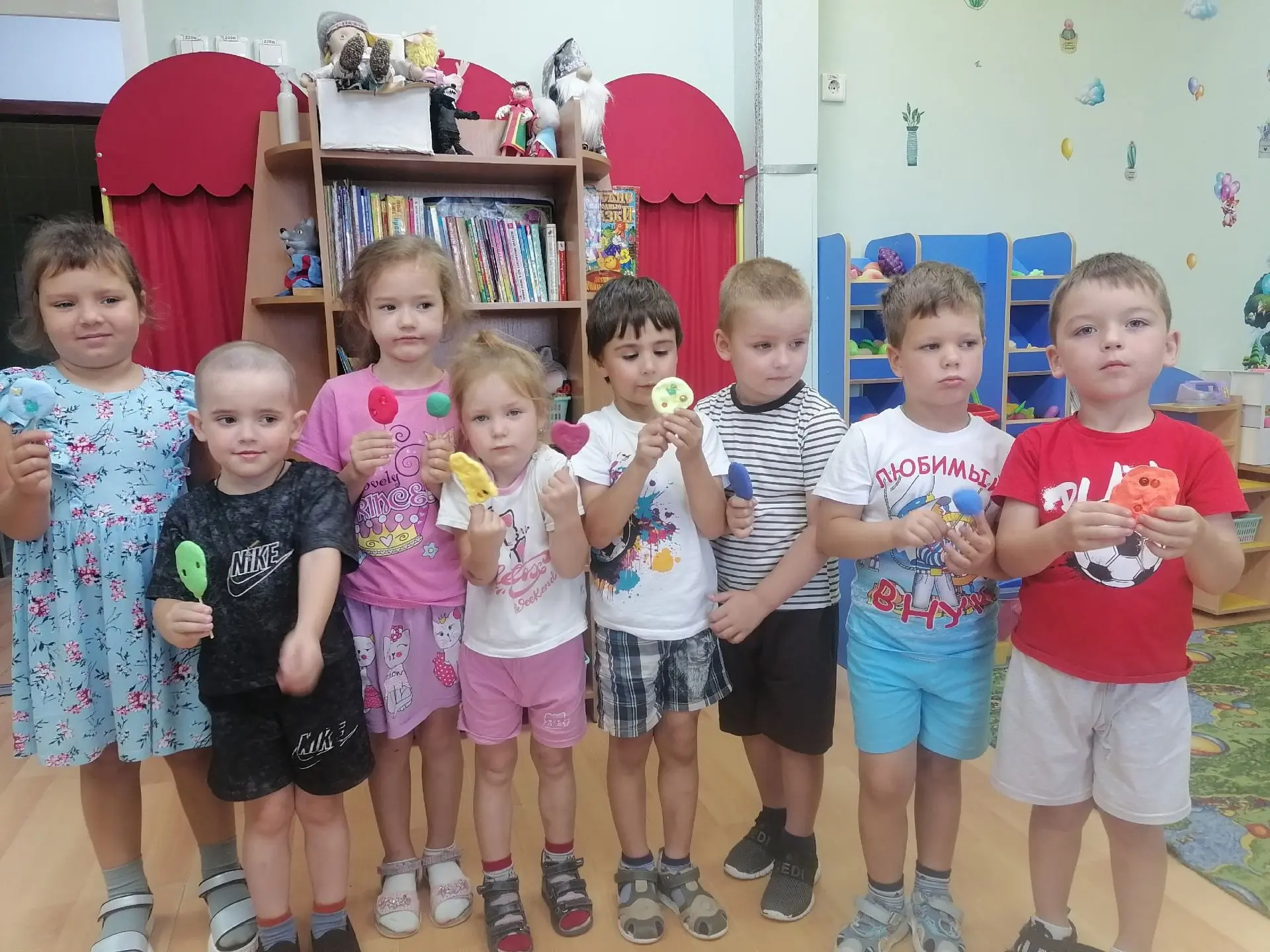 🍬В нашем детском саду превратили обычный день в тематический праздник!🍭                           
