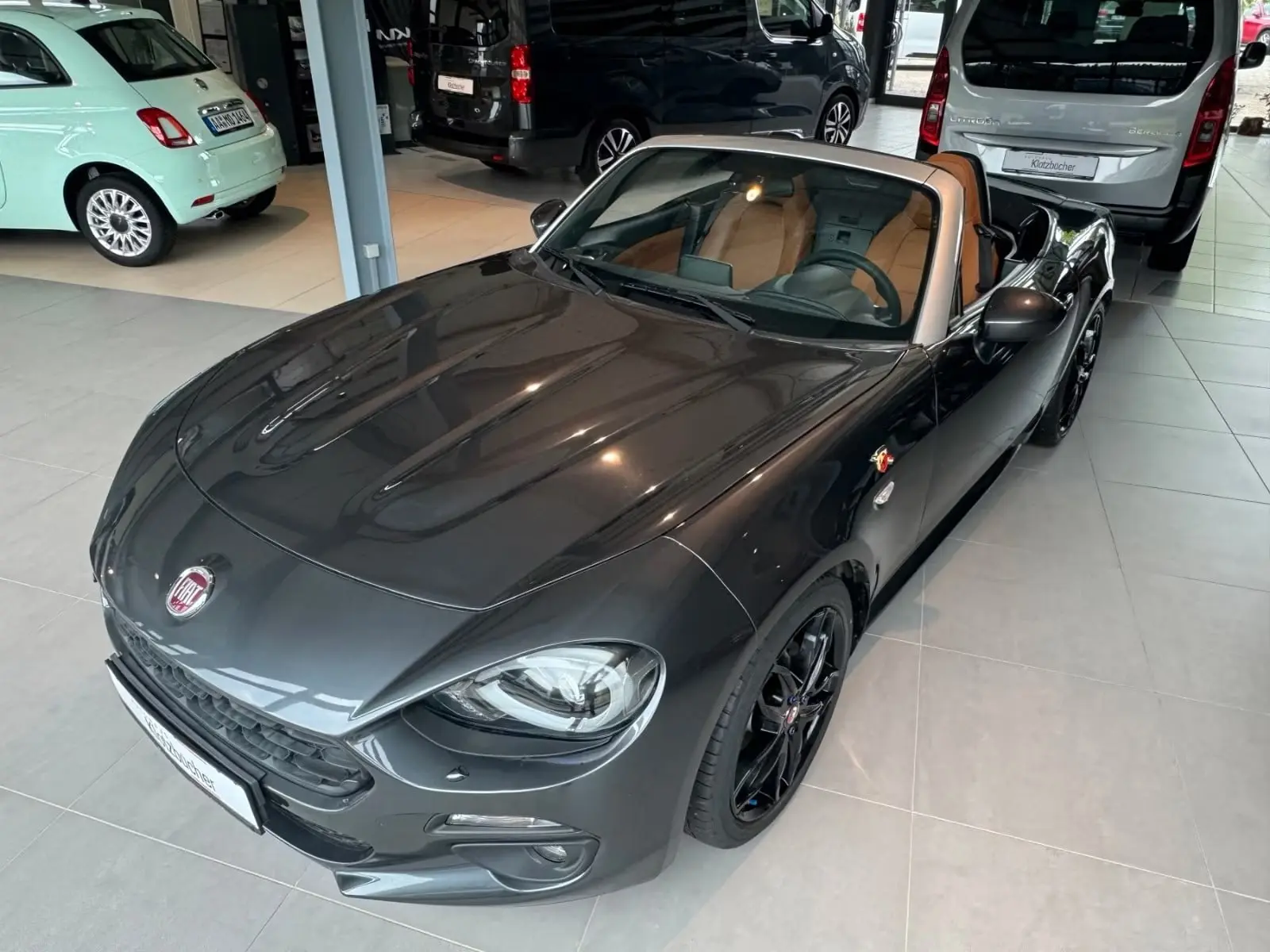 🚘 Fiat 124 Spider Lusso из Европы — легендарный итальянский родстер для настоящих цени...