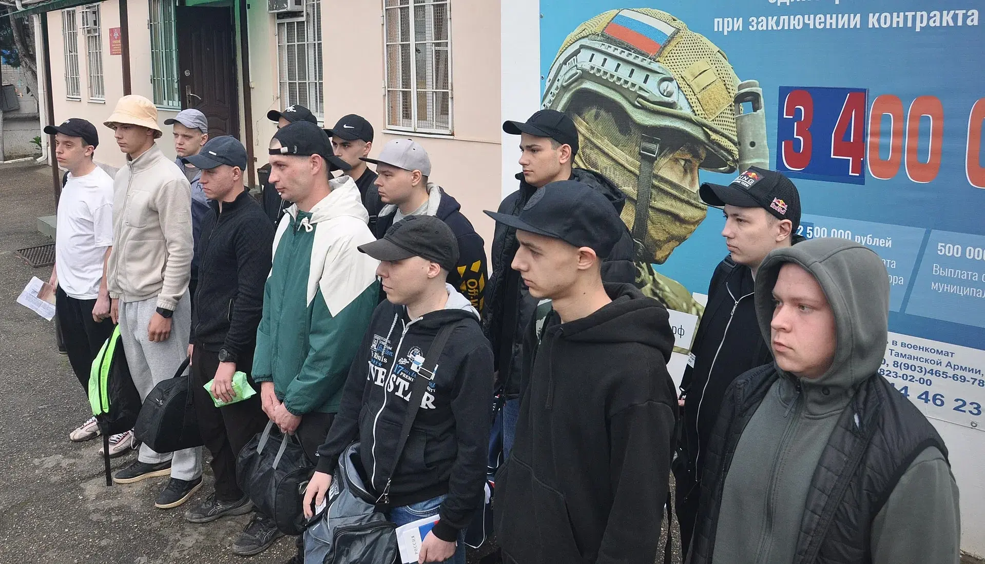 Отдать долг Родине. Белореченские призывники отправились на защиту Отечества❗  В среду, 20 мая, в ра
