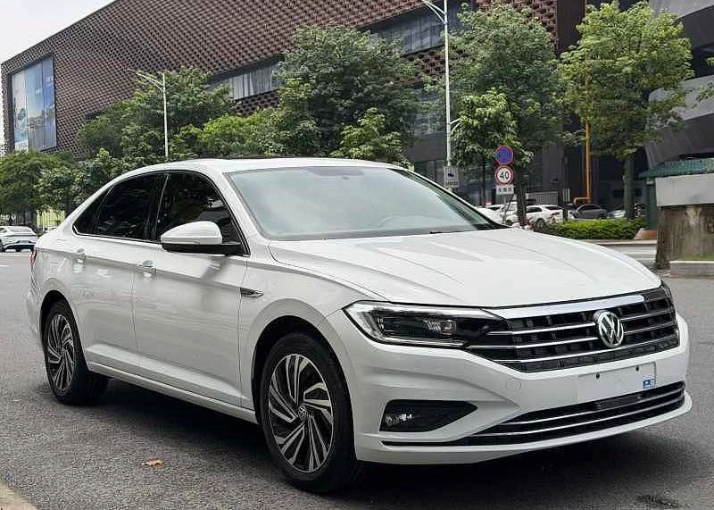 🇨🇳 Volkswagen Sagitar