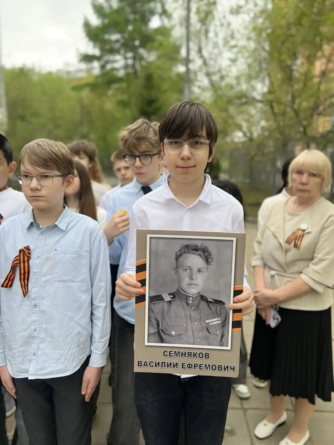 🌟 В преддверии 9 мая прошла торжественная линейка, посвященная 81-годовщине со Дня Победы в Великой 