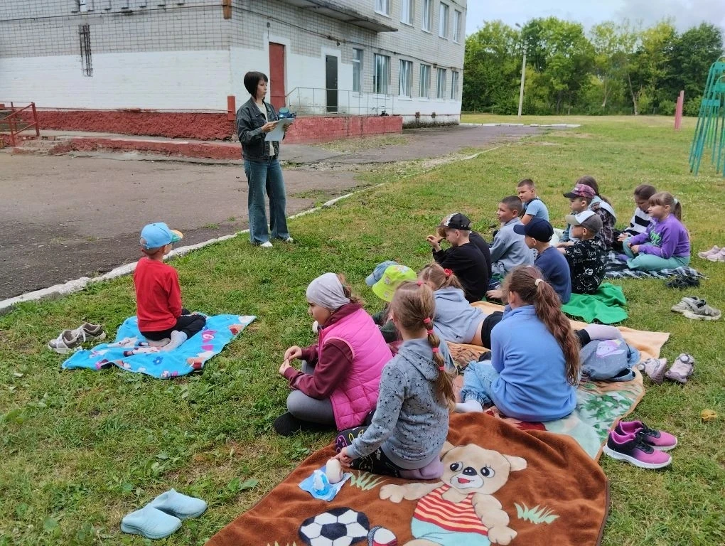 🔊В «Маленькой стране» прошла увлекательная профориентационная игра! 
 
🧭В пришкольном лагере состо