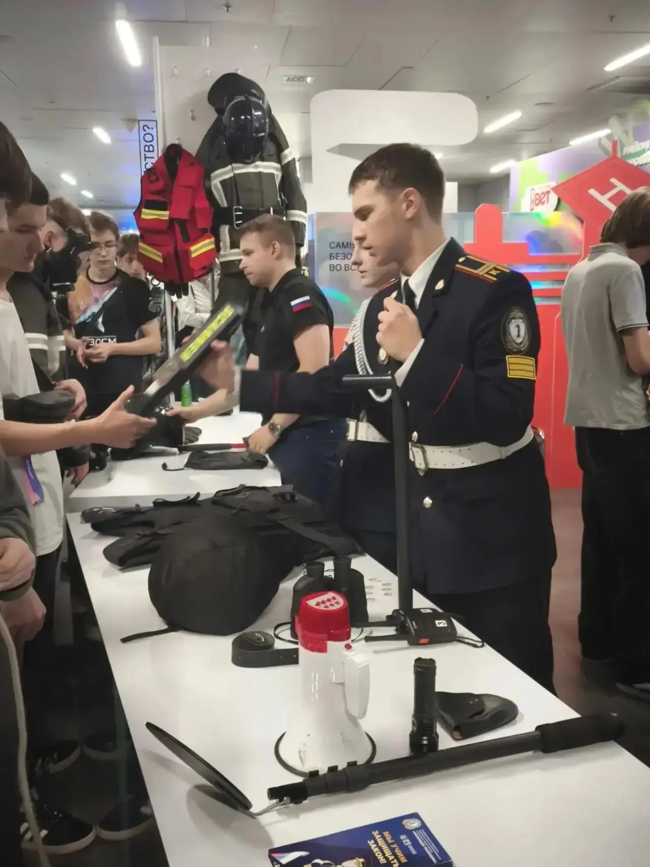 🧑‍🧑‍🧒‍🧒 Минувшие выходные наши ученики вместе с родителями и учителями провели в ок...