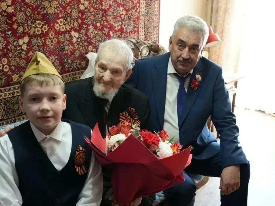 Уважаемые представители старшего поколения! Дорогие ветераны!