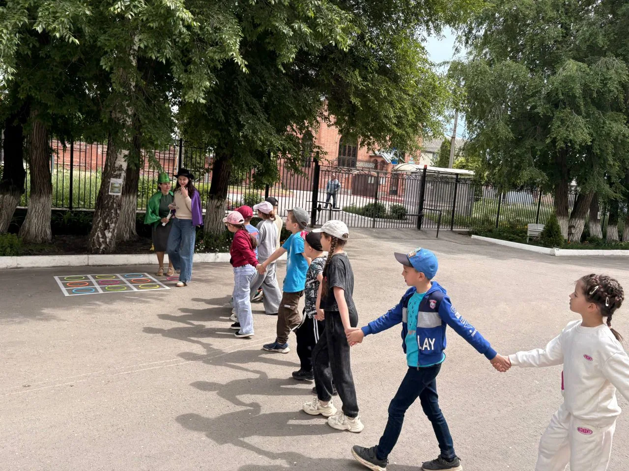 1 июня, в День защиты  детей, распахнул  свои двери пришкольный лагерь с дневным пребыв...