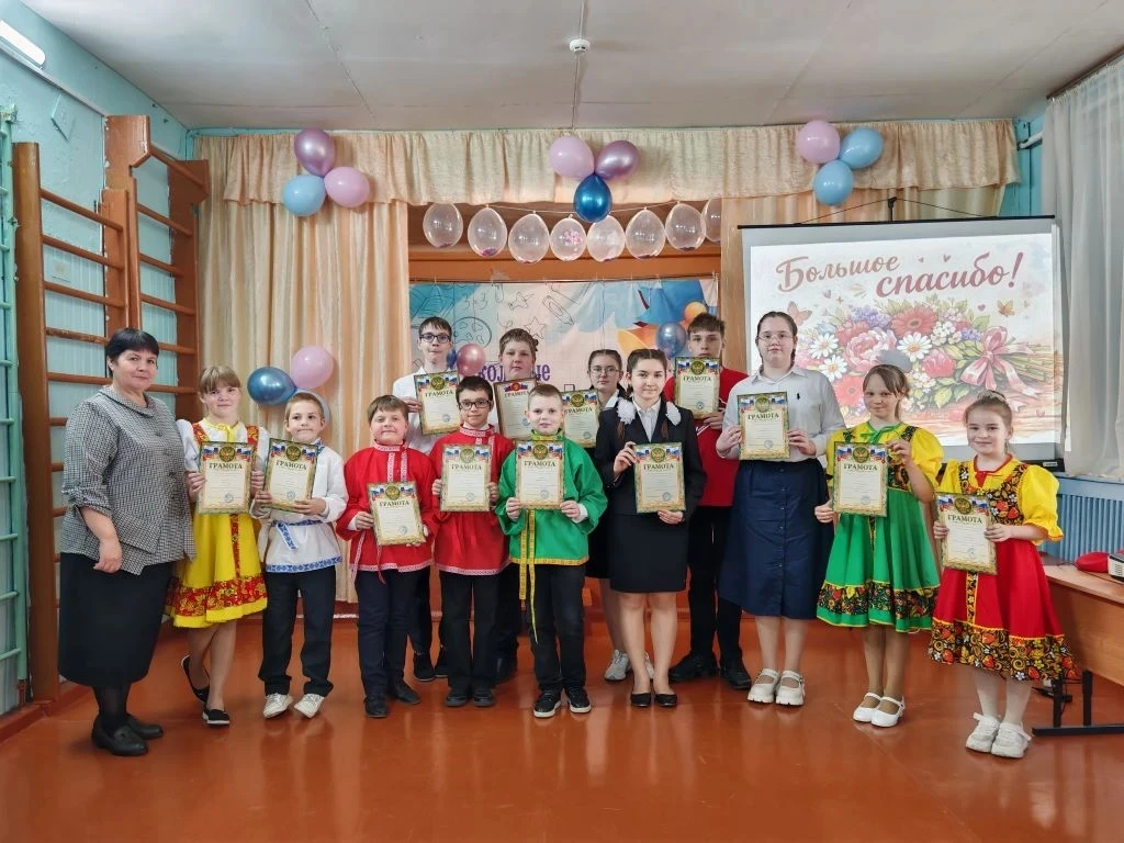 В торжественной обстановке прошло награждение обучающихся 1-9 классов  за отличную и хо...