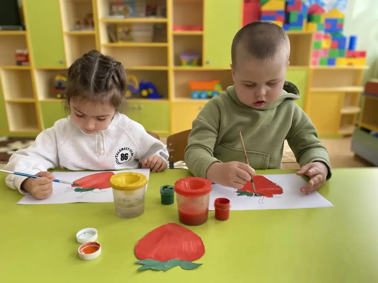 🍓 Клубничный день в детском саду