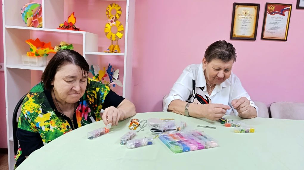 В социально-реабилитационном отделении ГБССУ СО ГПВИ "Калачевский ДСО" проживающие создали коллекцию