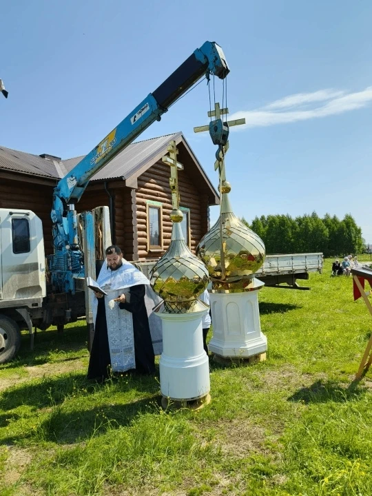 В поселке Игра состоялось знаменательное событие: на храм в честь иконы Божией Матери «...