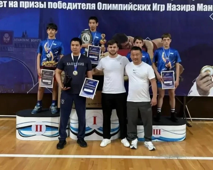 🏆 Обучающийся 9 «а» класса Лиджиев Айрат стал победителем Всероссийских спортивных отборочных сорев
