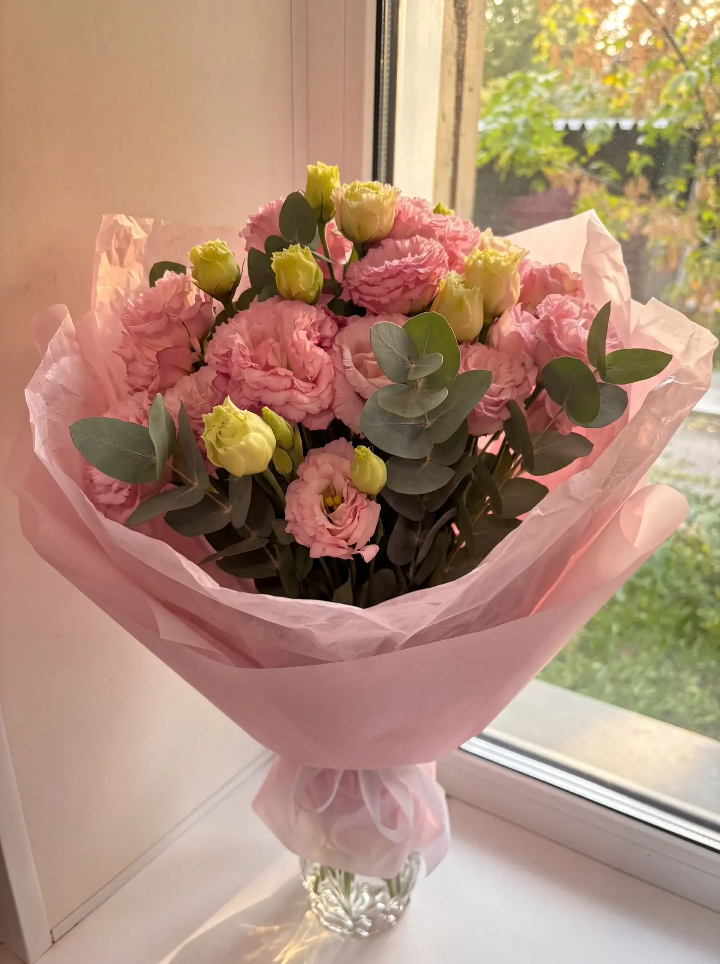 Ещё два красавчика 🥹💐 Если утро начинается так, я согласна на день рождения каждый де...