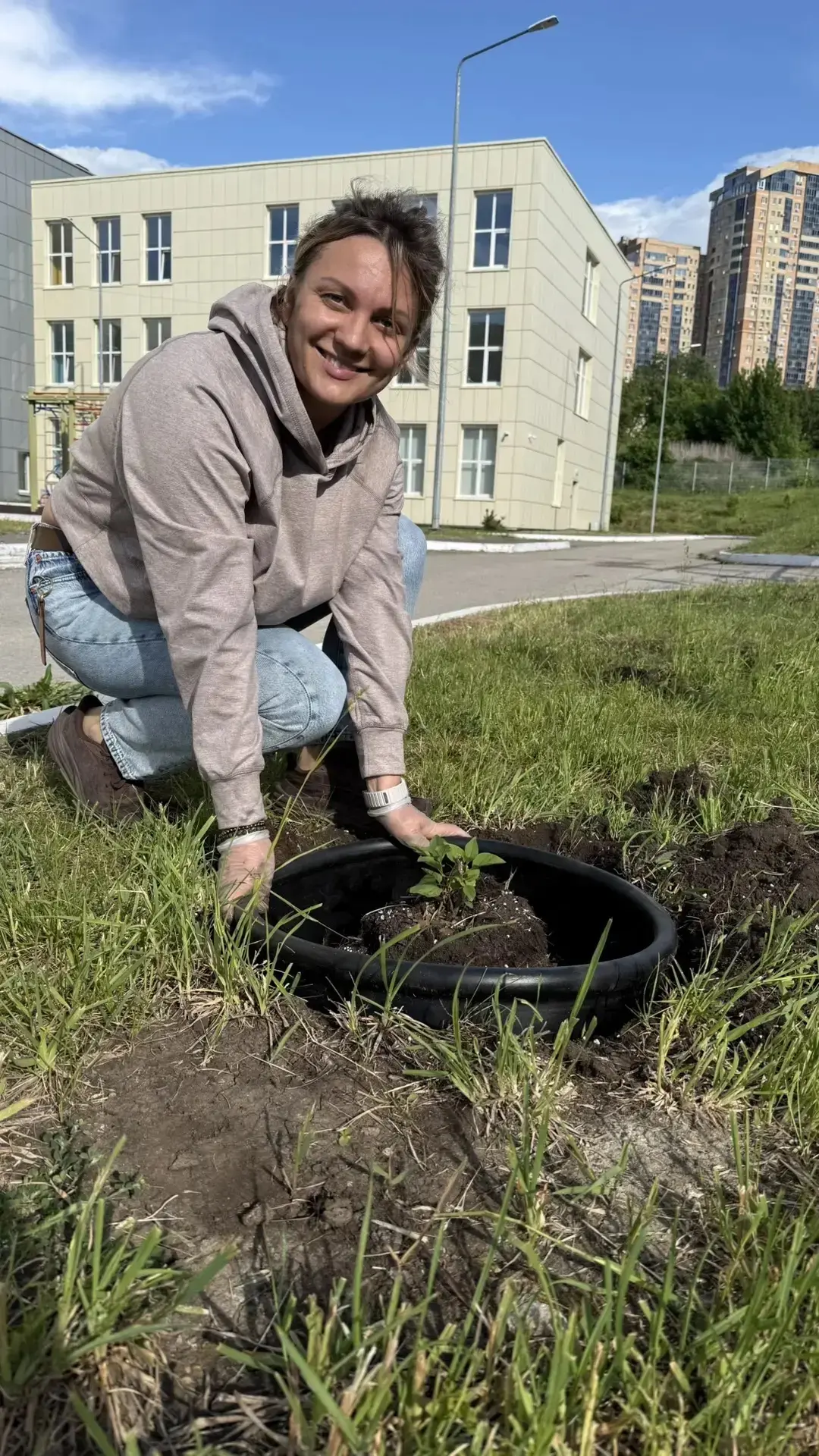🌿 Школьная Аллея Победы: память живёт! 🌿  Год назад мы вместе с ребятами и родителями активистами вы