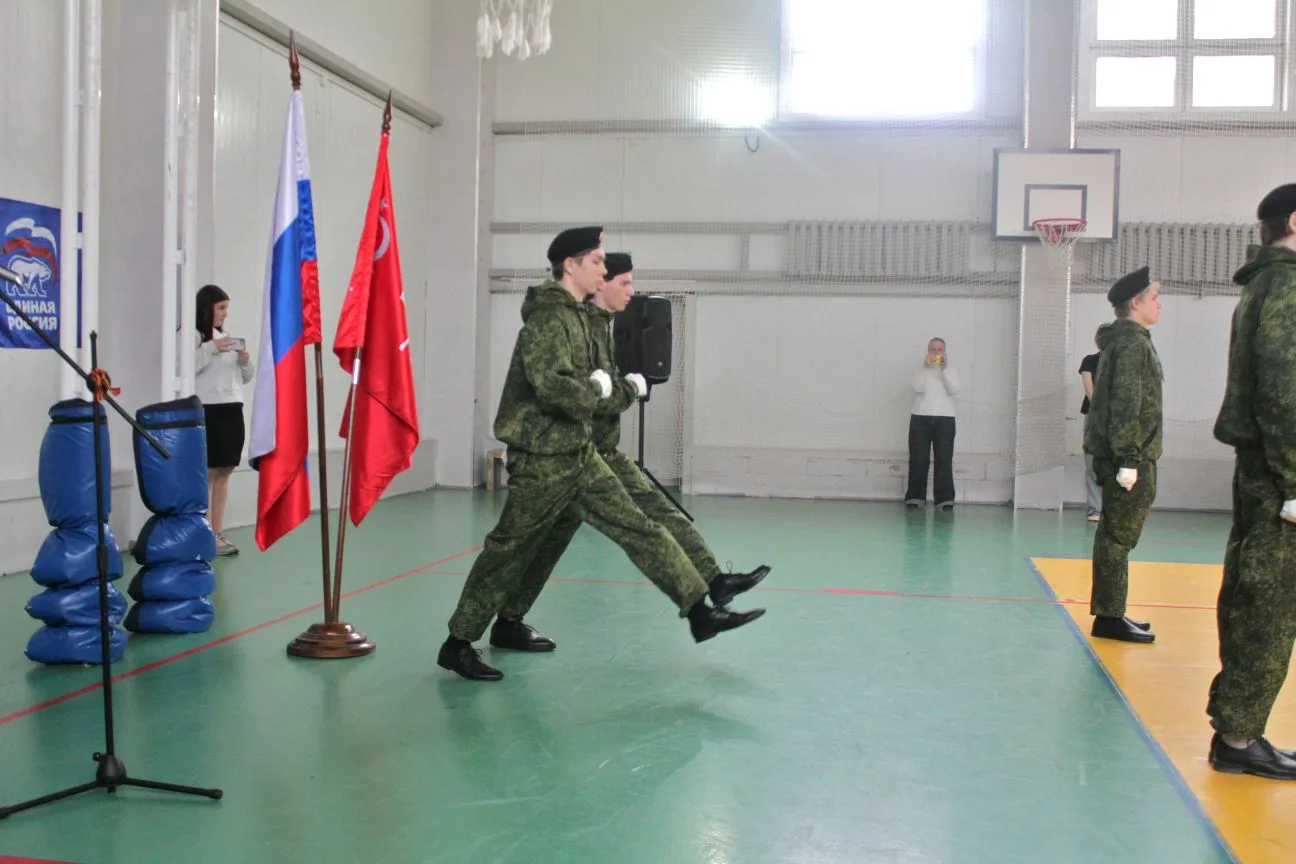 Гордимся! Парад Победы состоялся!  Сегодня в МБОУ СОШ № 183 прошёл торжественный Парад Победы, посвя